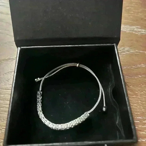 Womens Diamond bracelet - Picture 4 of 6